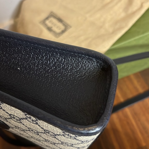 1372 Gucci crossbody bag/handbag - Picture 8 of 9